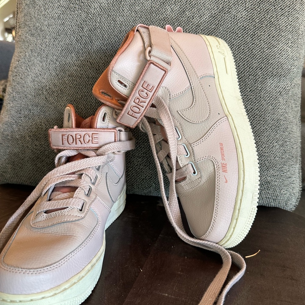 Nike Women's Blush High-Top Sneakers